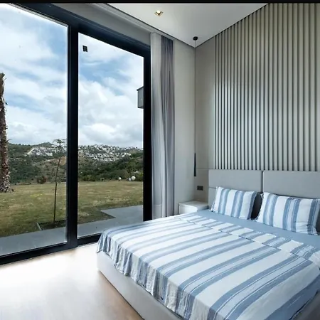 Toscana Yalikavak Sonsuz Havuz Lueks Villada Tatil בודרום