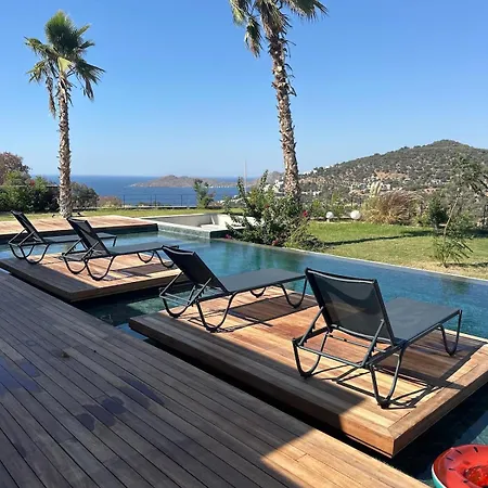 Toscana Yalikavak Sonsuz Havuz Lueks Villada Tatil Villa *