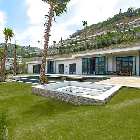 Toscana Yalikavak Sonsuz Havuz Lueks Villada Tatil בודרום