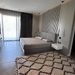 ヴィラ Toscana Yalikavak Sonsuz Havuz Lueks Villada Tatil *