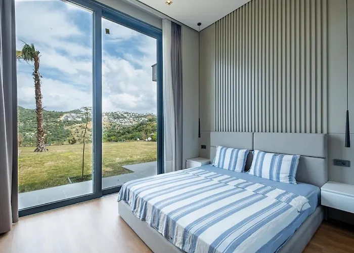 Toscana Yalikavak Sonsuz Havuz Lueks Villada Tatil Villa *